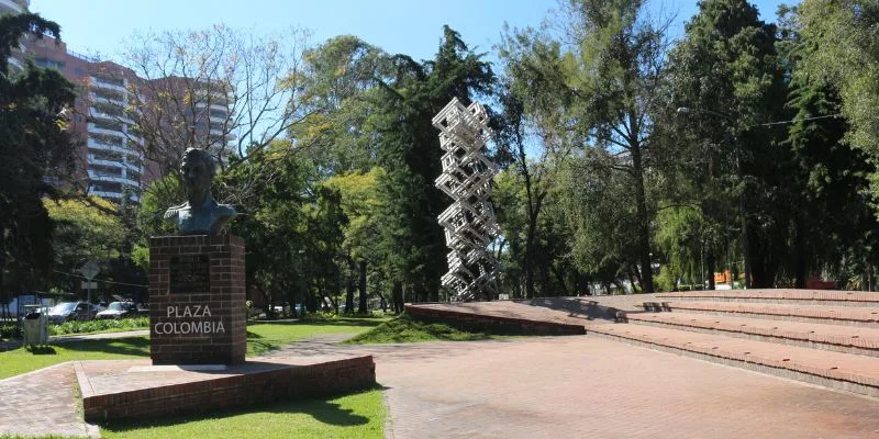 Plaza Colombia en la Avenida de las Américas