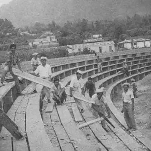 Construcción de los graderíos del Estadio Marquesa de la Ensenada