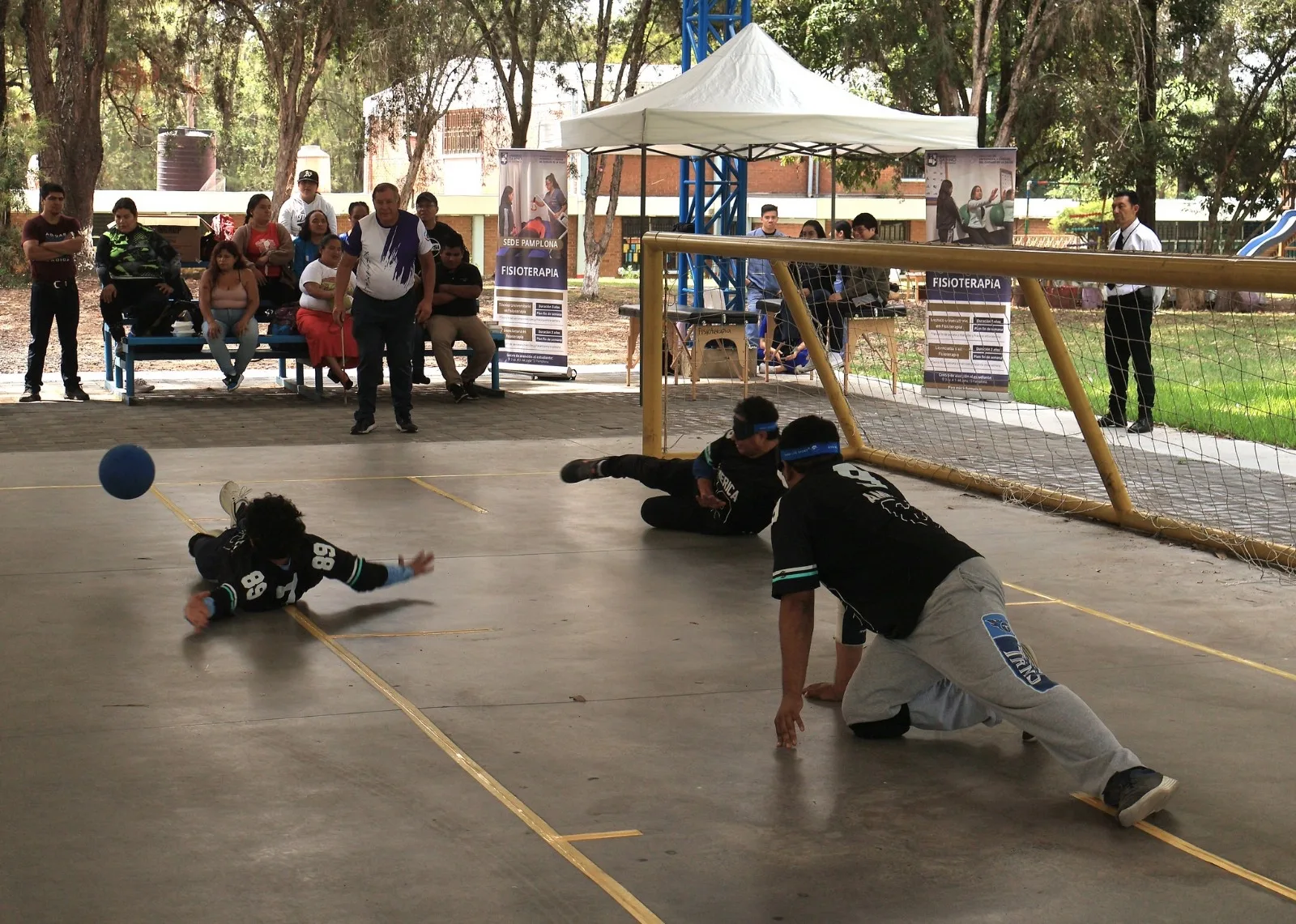 Accion oficial de un partido de goalball en los Juegos Paranacionales 2026
