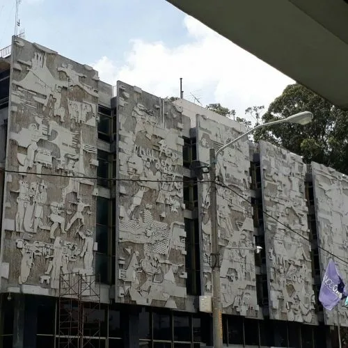 Murales de Efraín Recinos en el Crédito Hipotecario Nacional