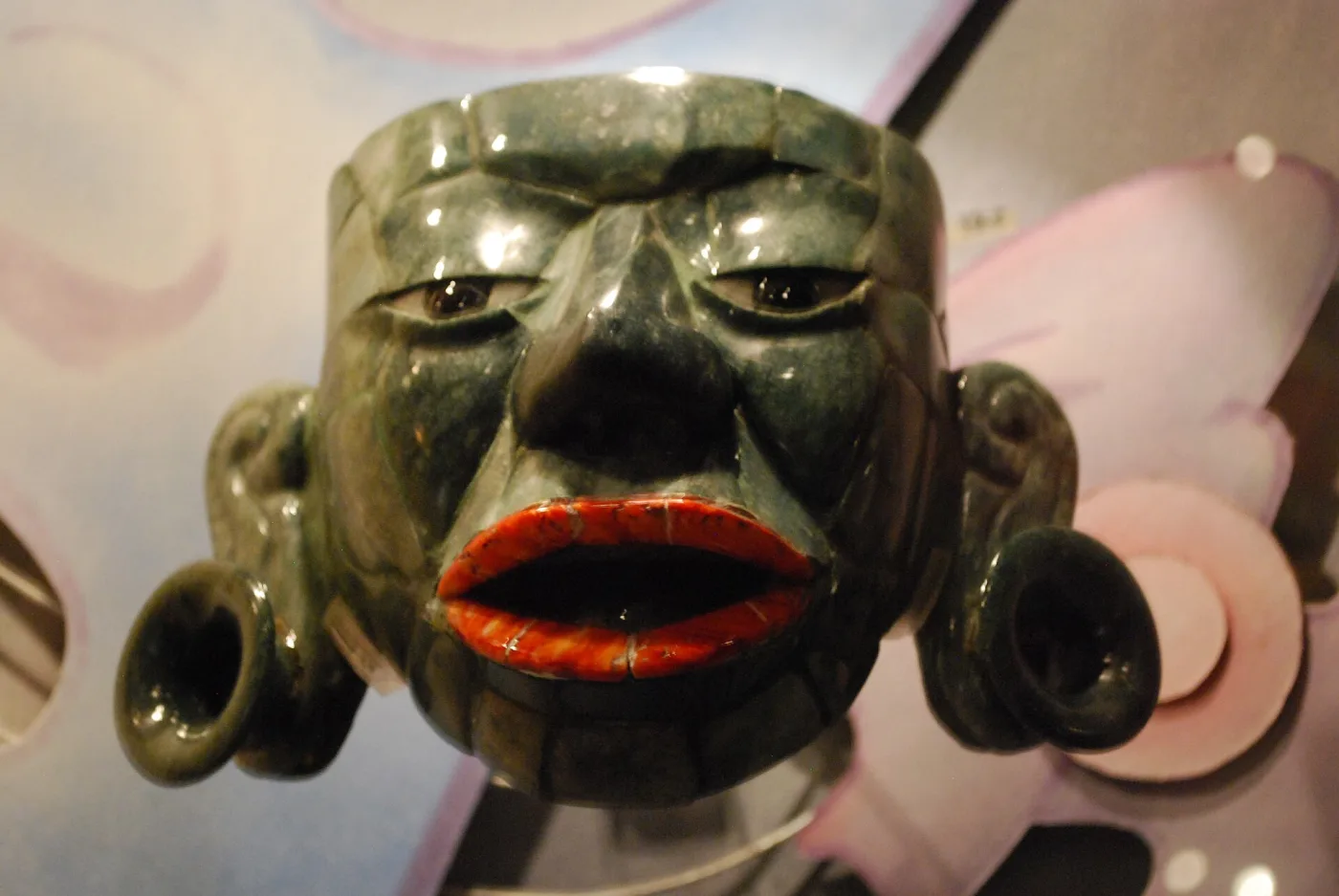 Máscara de jade como referencia del arte precolombino guatemalteco