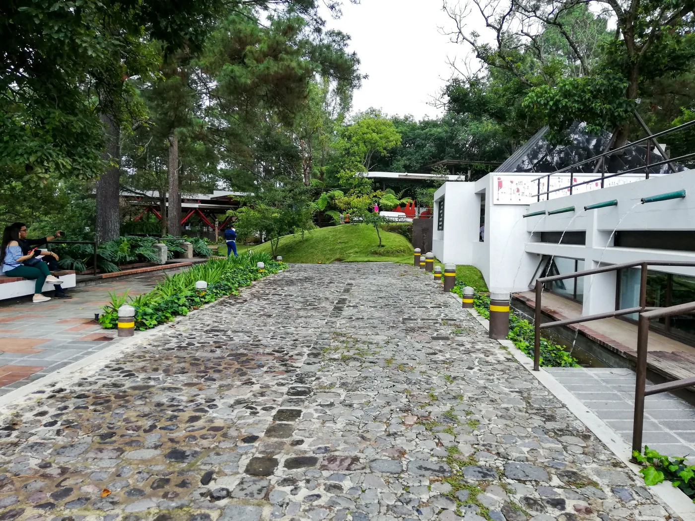 Edificio patrimonial de Antigua Guatemala usado como imagen contextual para la guía del Museo del Libro Antiguo