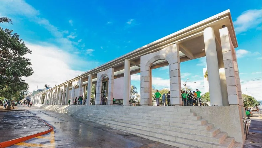 Portal de la Sexta en el Centro Historico de la Ciudad de Guatemala