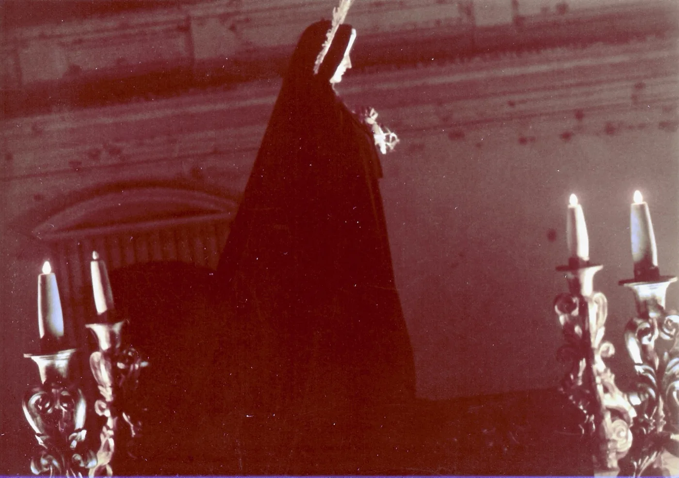 Procesión de la Virgen durante Semana Santa en Antigua Guatemala