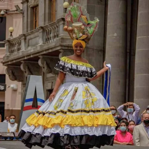 Indumentaria tradicional asociada con Izabal