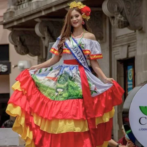 Indumentaria tradicional asociada con Jalapa