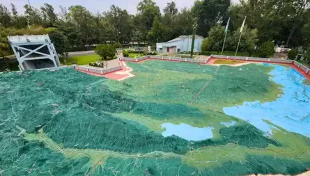 Vista aérea del Mapa en Relieve de Guatemala en la zona 2