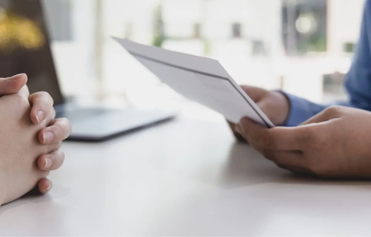 Beneficios de Trabajos que pagan bien sin Estudios