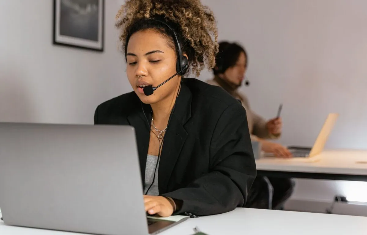 ¿Qué hace el servicio de atención al cliente de Amazon?