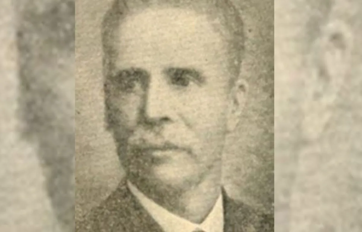 El paso de Alejandro Manuel Sinibaldi y el surgimiento de Manuel Lisandro Barillas Bercián