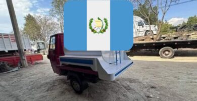 Ciudadanos de Guatemala Adaptan Tuc Tuc en Camiones Cisterna Ante Escasez de Agua