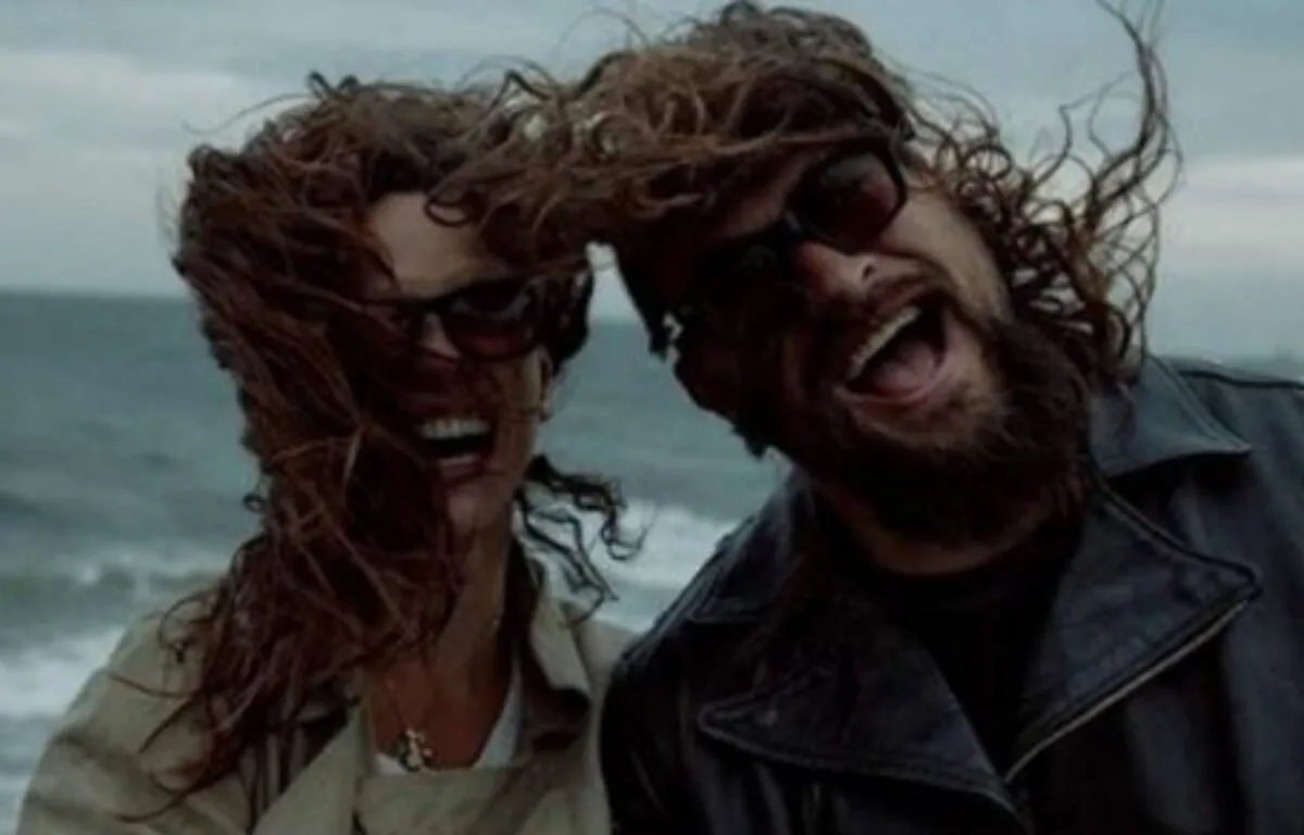 El Romance de Adria Arjona y Jason Momoa