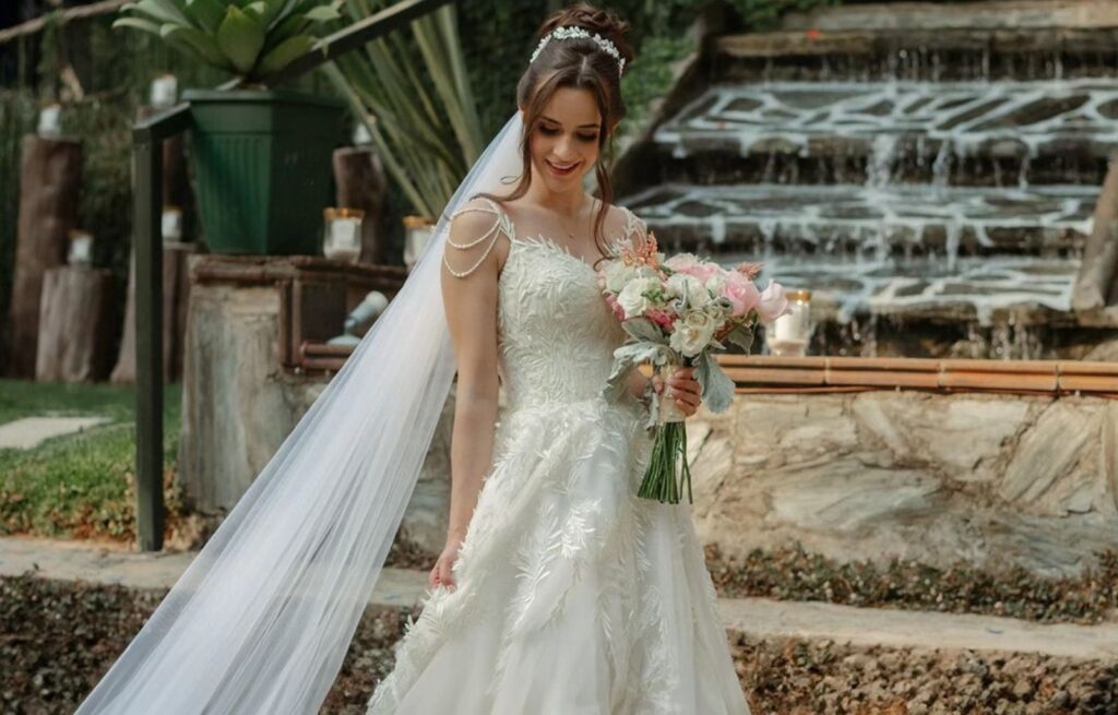 La Elección del Vestido de Novia una Grata Sorpresa en Facebook