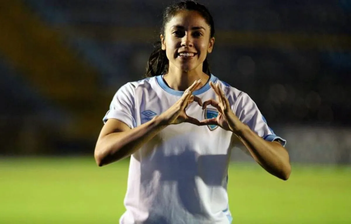 La Llegada al Monterrey de Ana Lucía Martínez