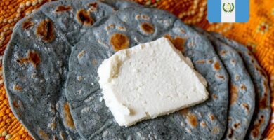 Las Tortillas Negras de Guatemala Tradición, Sabor y Cultura