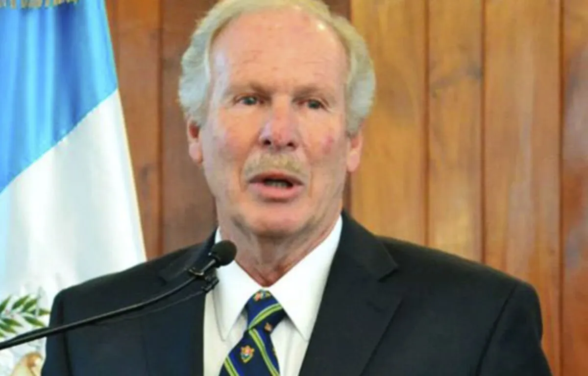 Presidente Álvaro Arzú Irigoyen (1996-2000) de Guatemala