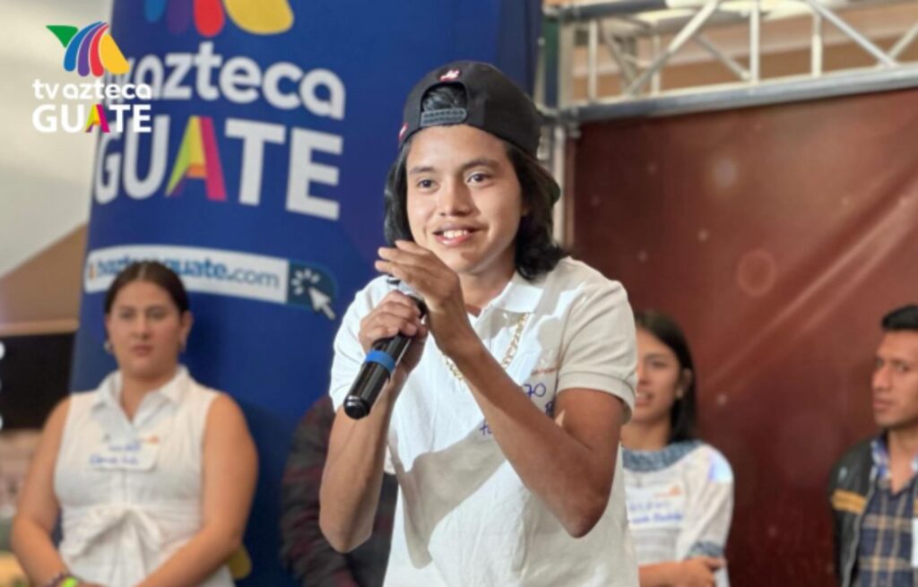 Un Futuro Incierto le darían la Beca a Farruko Pop