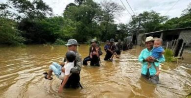 Fuertes lluvias causaron inundaciones en viviendas
