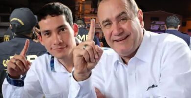 Denuncian a Miguel Martínez y Alejandro Giammattei por Caso B410