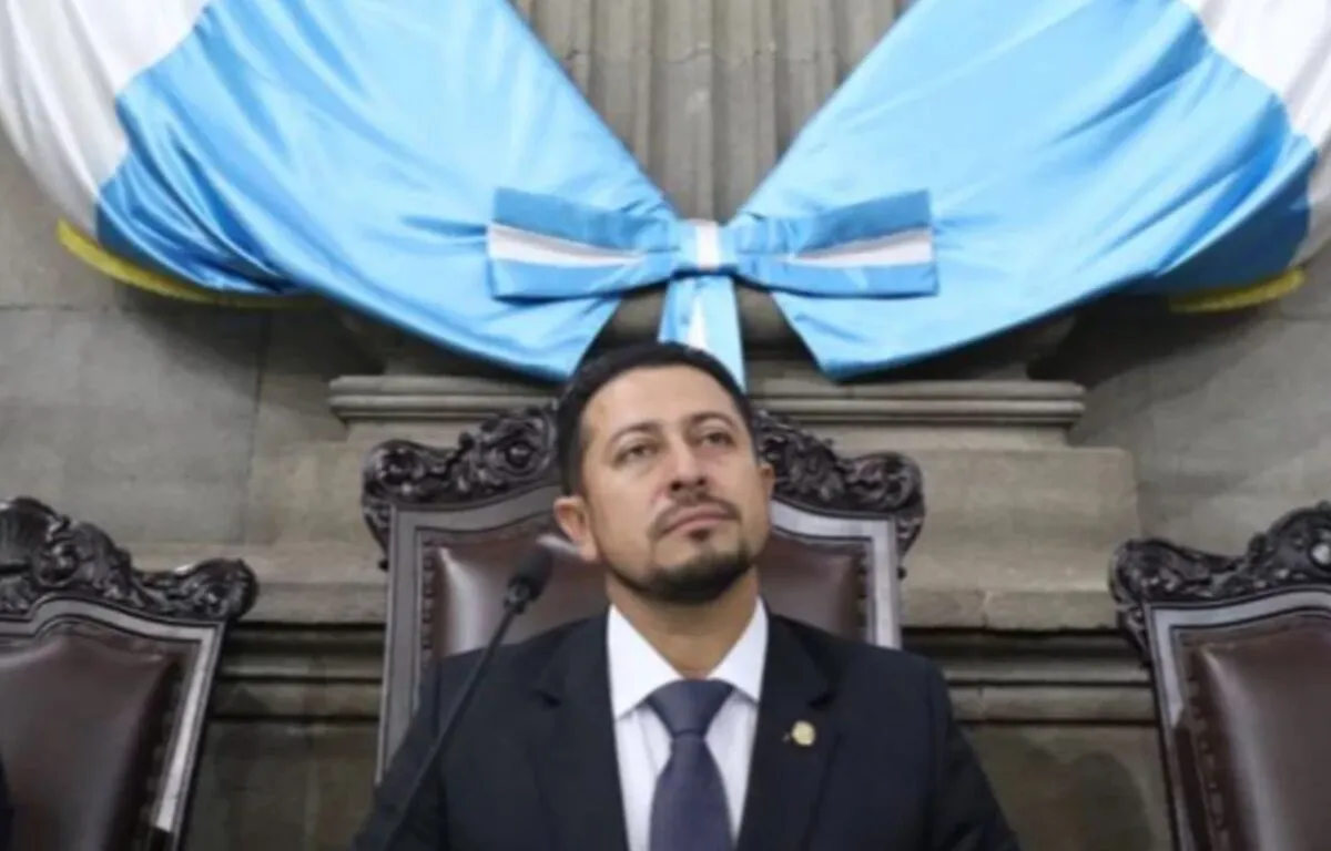 Nery Ramos y la Broma que Provocó abucheos Fuertes en el Congreso