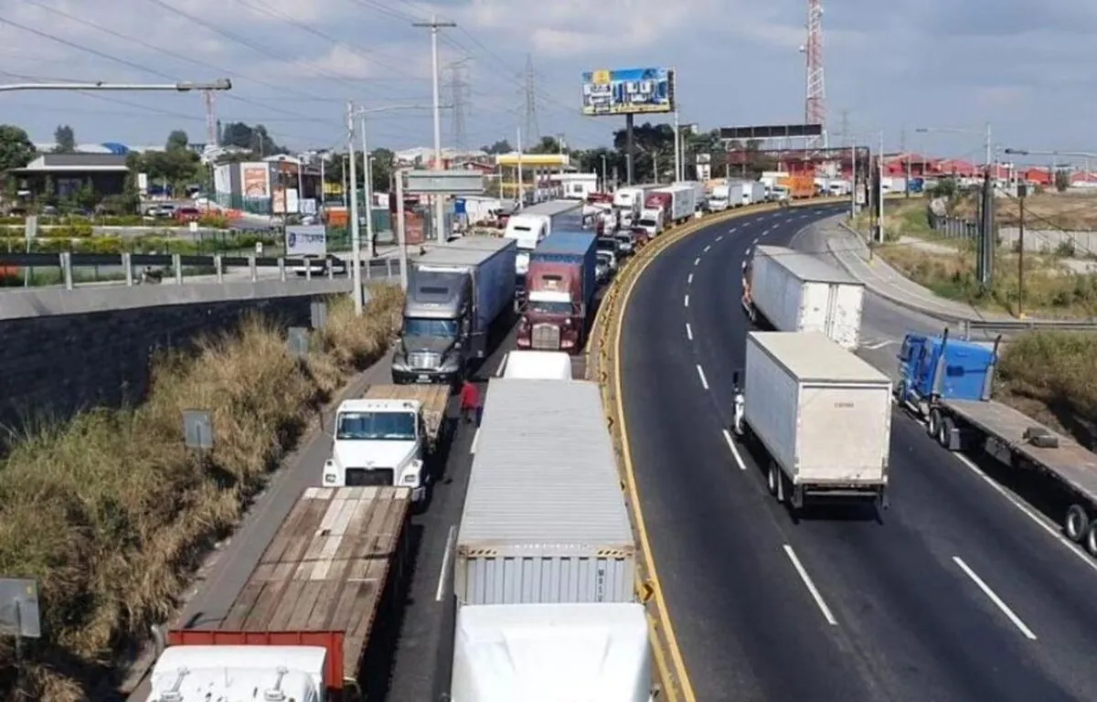 Razones Detrás de los Bloqueos en la Ruta al Pacífico