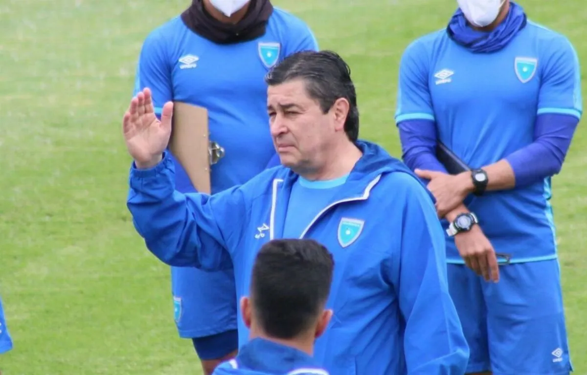 Luis Fernando Tena menciona Ausencias Importantes en la Selección de Guatemala