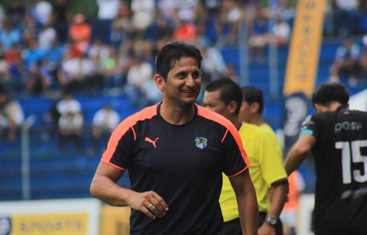 Ronald González Explica la Ausencia de Murillo en el Partido de Vuelta contra Saprissa