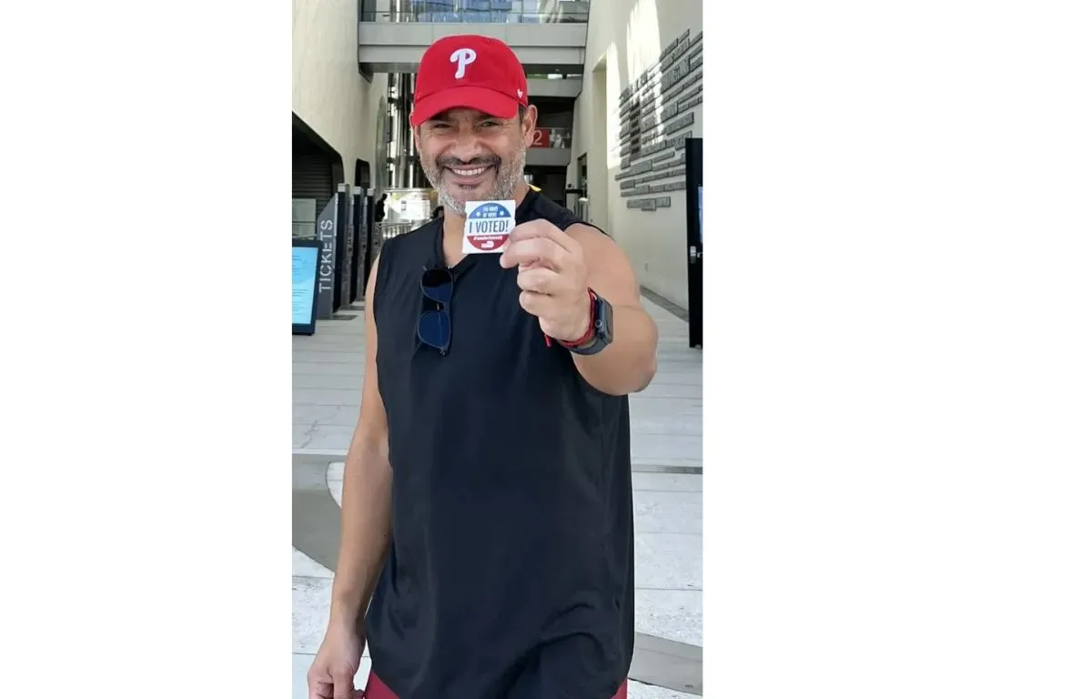 Carlos Ruiz Un Ídolo Nacional con una Trayectoria Intachable