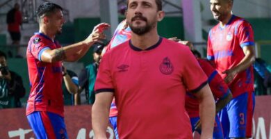 Sebastián Bini denuncia arbitraje tras derrota ante Cobán Imperial