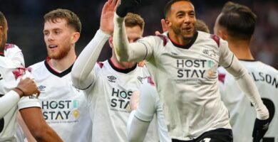Nathaniel Mendez-Laing da nuevo logro a Derby y se vuelve indispensable para el club