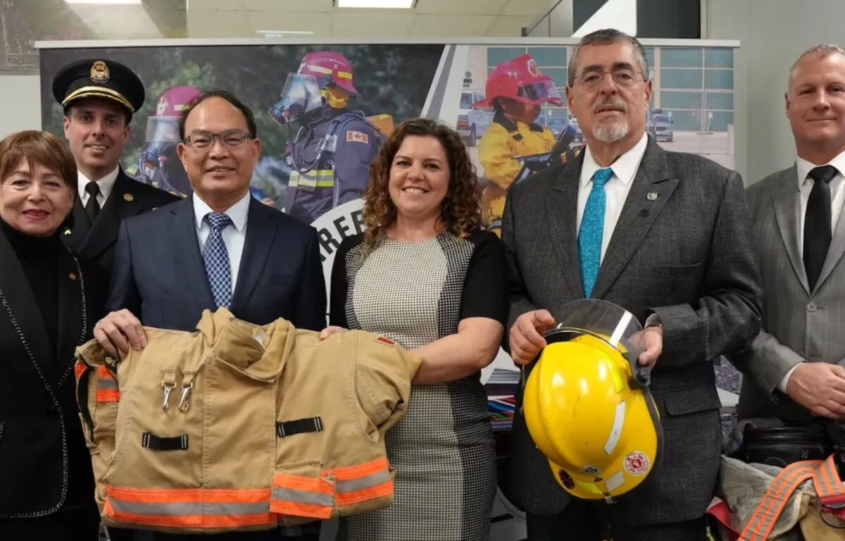Equipo Contra Incendios Donado a Bomberos Voluntarios de Guatemala por Canadá