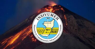 Volcán de Fuego mantiene actividad y autoridades emiten advertencia