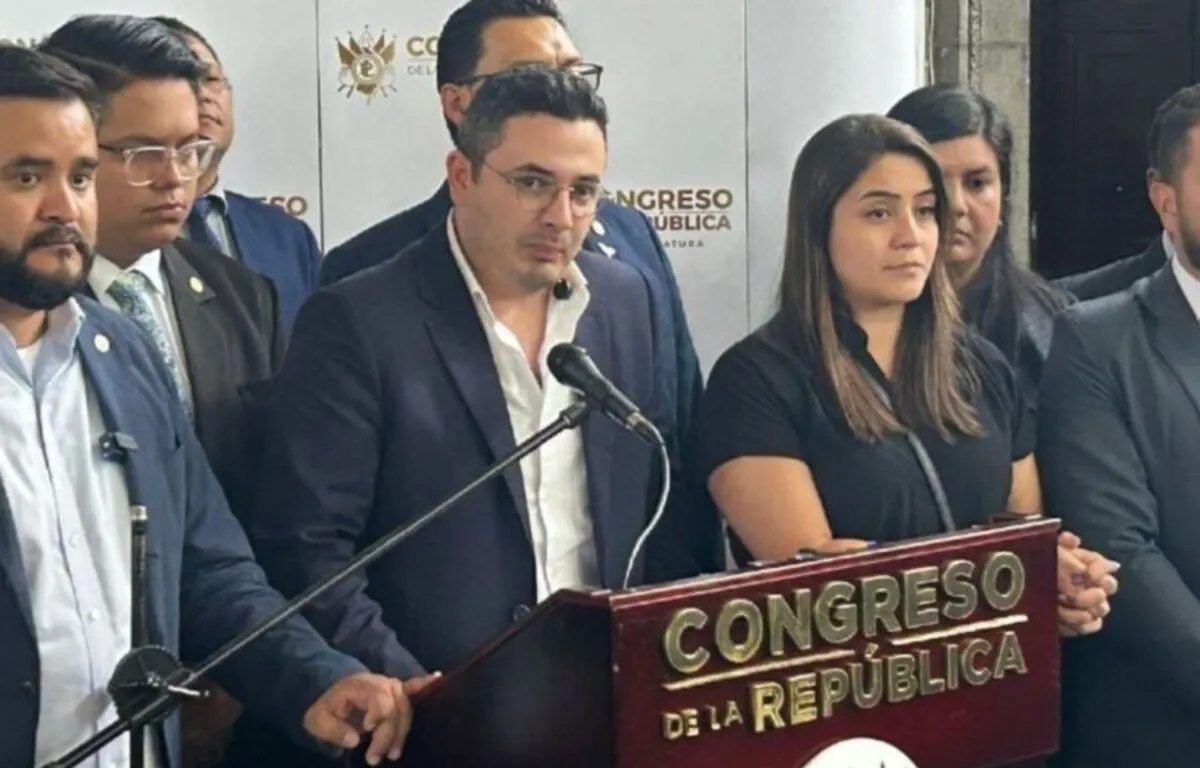 Bancada Semilla impulsa iniciativas para reducir salarios y derogar aumentos a diputados