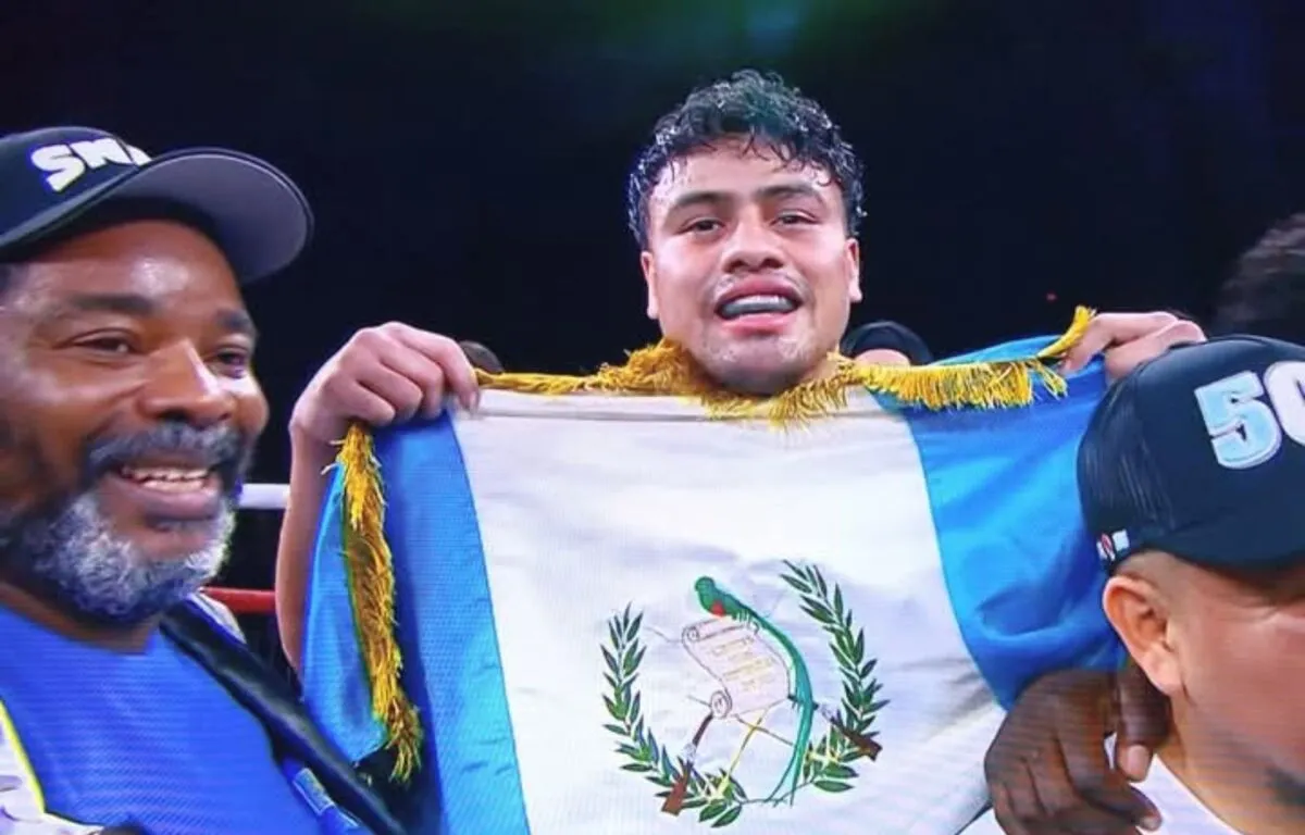 Lester Martínez vence a Joeshon James por nocaut y brilla en el boxeo internacional
