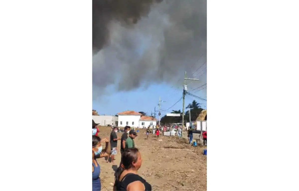 Vecinos preocupados por la magnitud del incendio