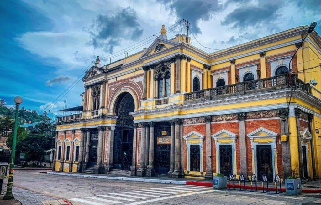 Pasaje Enríquez de Quetzaltenango Un Icono Histórico y Cultural