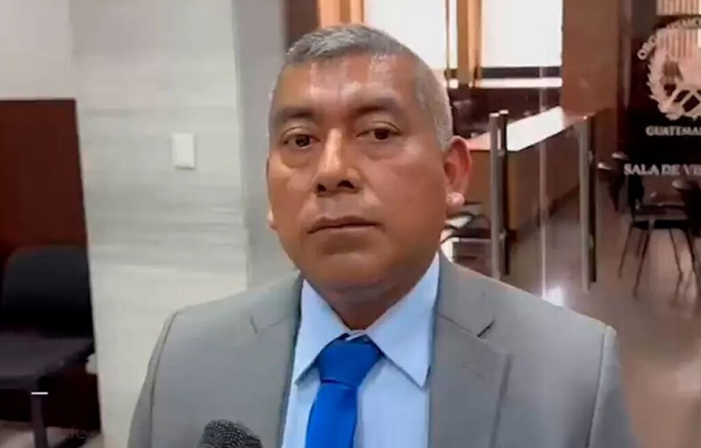 Rafael Curruchiche califica de irrisibles las sanciones impuestas por la Unión Europea