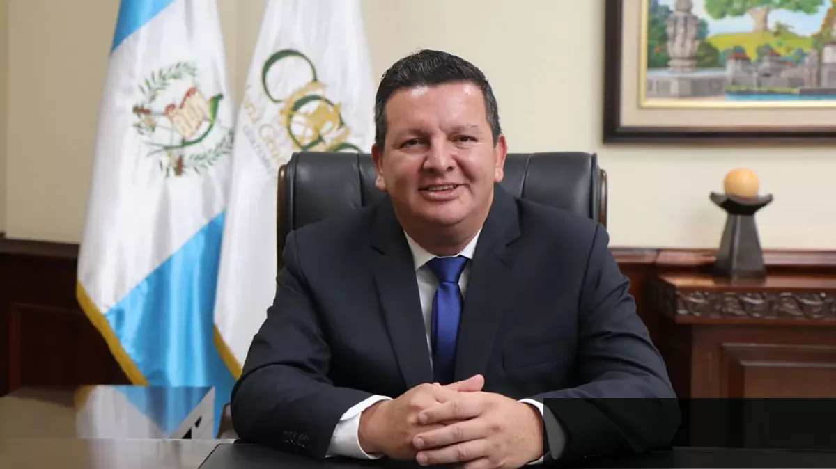 Contraloría revela hallazgos por Q9 mil millones en auditoría del presupuesto 2025