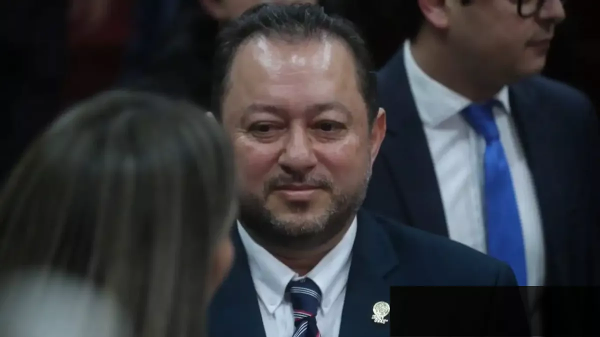 Corte de Constitucionalidad protege a Walter Mazariegos y frena revocatoria en la USAC