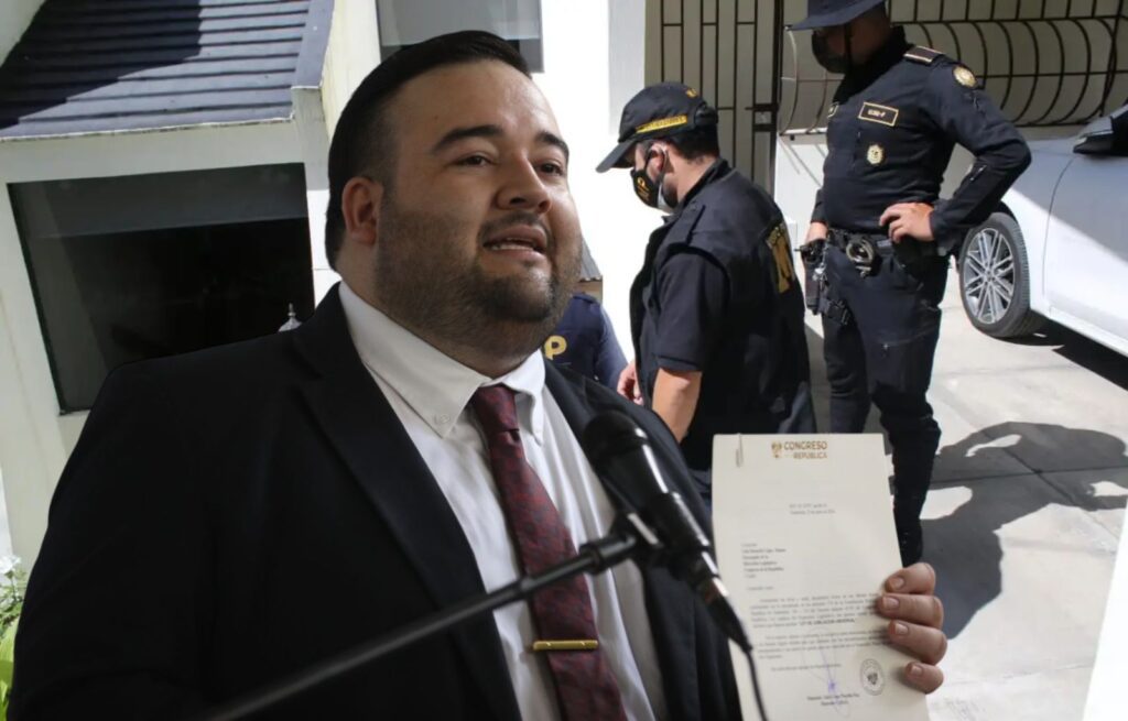 Diputado Portillo rompe el silencio tras solicitud de retiro de antejuicio