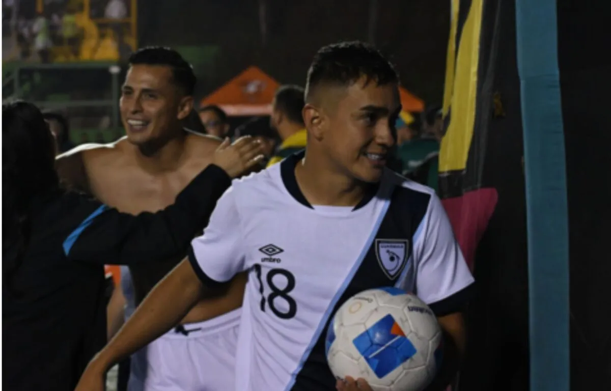 Óscar Santis deslumbra con la Selección de Guatemala y confirma su liderazgo ofensivo