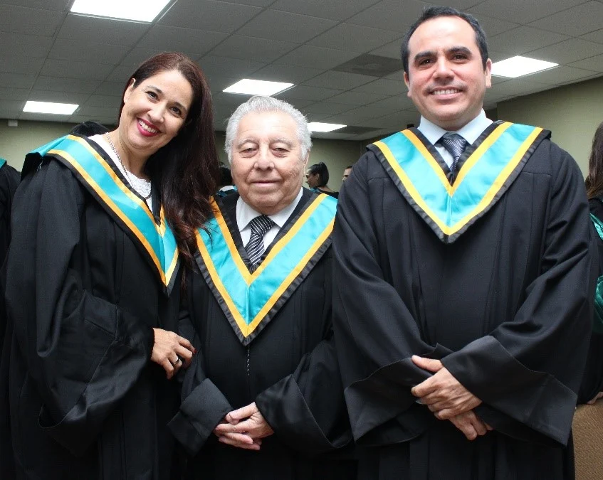 colores de la toga universitaria