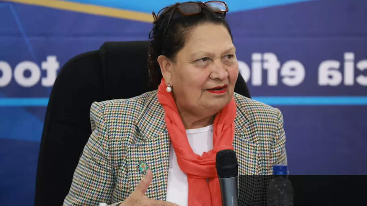 Consuelo Porras durante la presentación de su informe anual