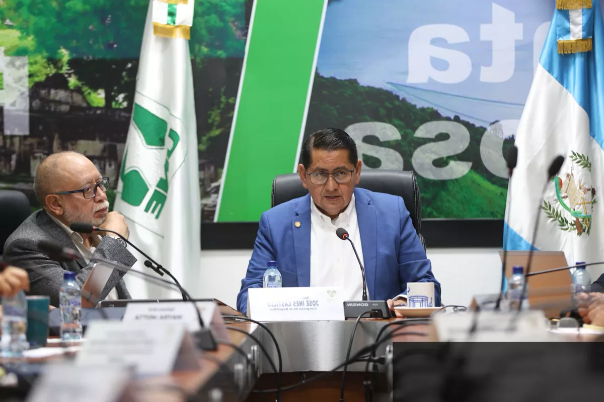 Incendio en campo de caña de azúcar en la Costa Sur de Guatemala