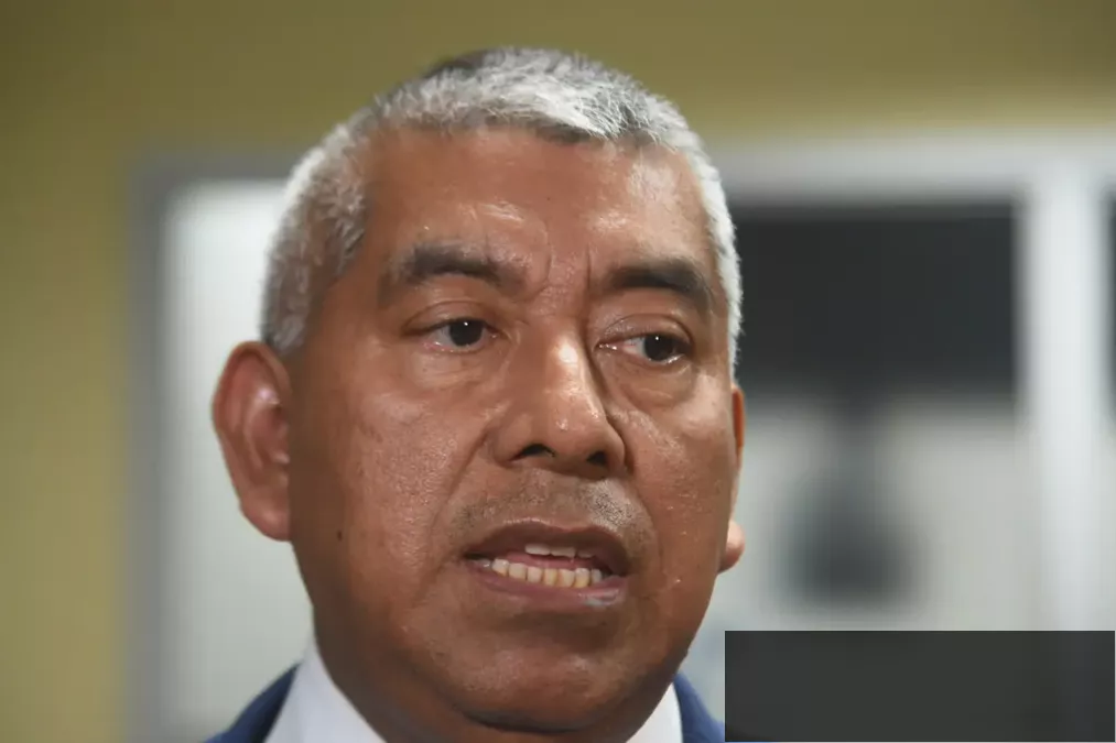 Rafael Curruchiche en tribunales durante audiencia del caso UNOPS