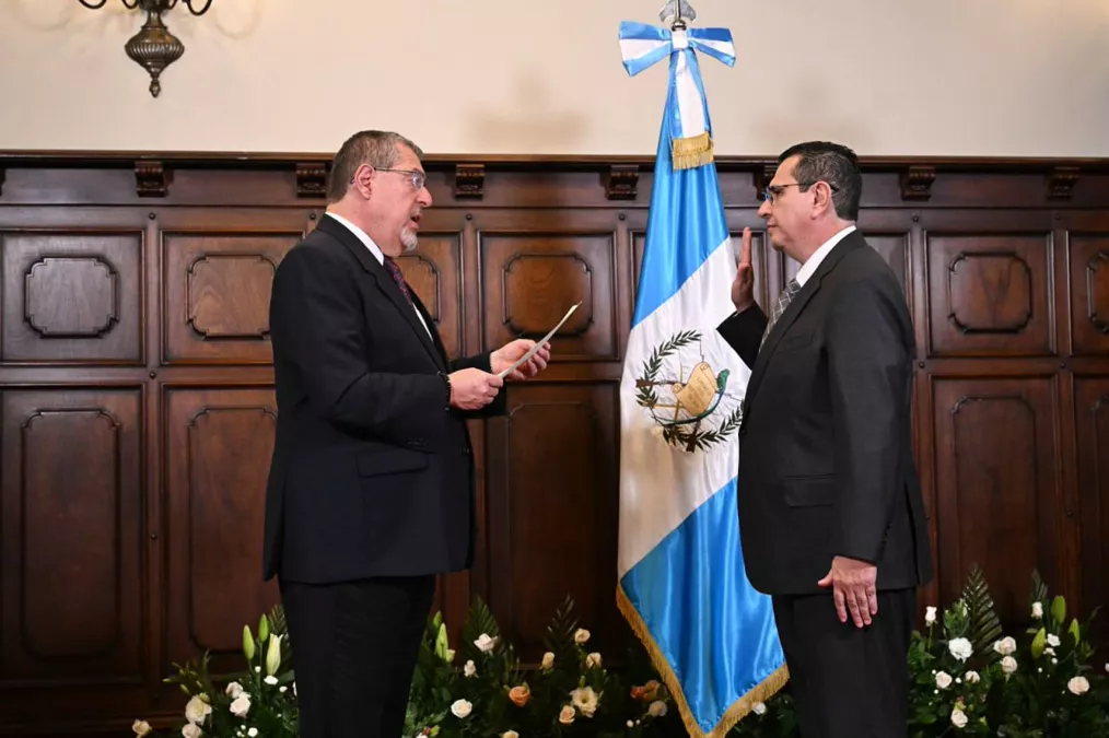 Gabriel García Luna asume como fiscal general del MP con promesa de transparencia y modernización