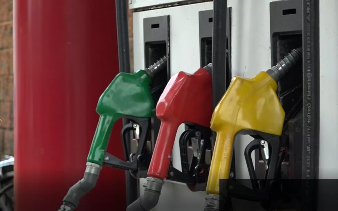 Gasolina y diésel bajan casi Q2 por galón esta semana en Guatemala