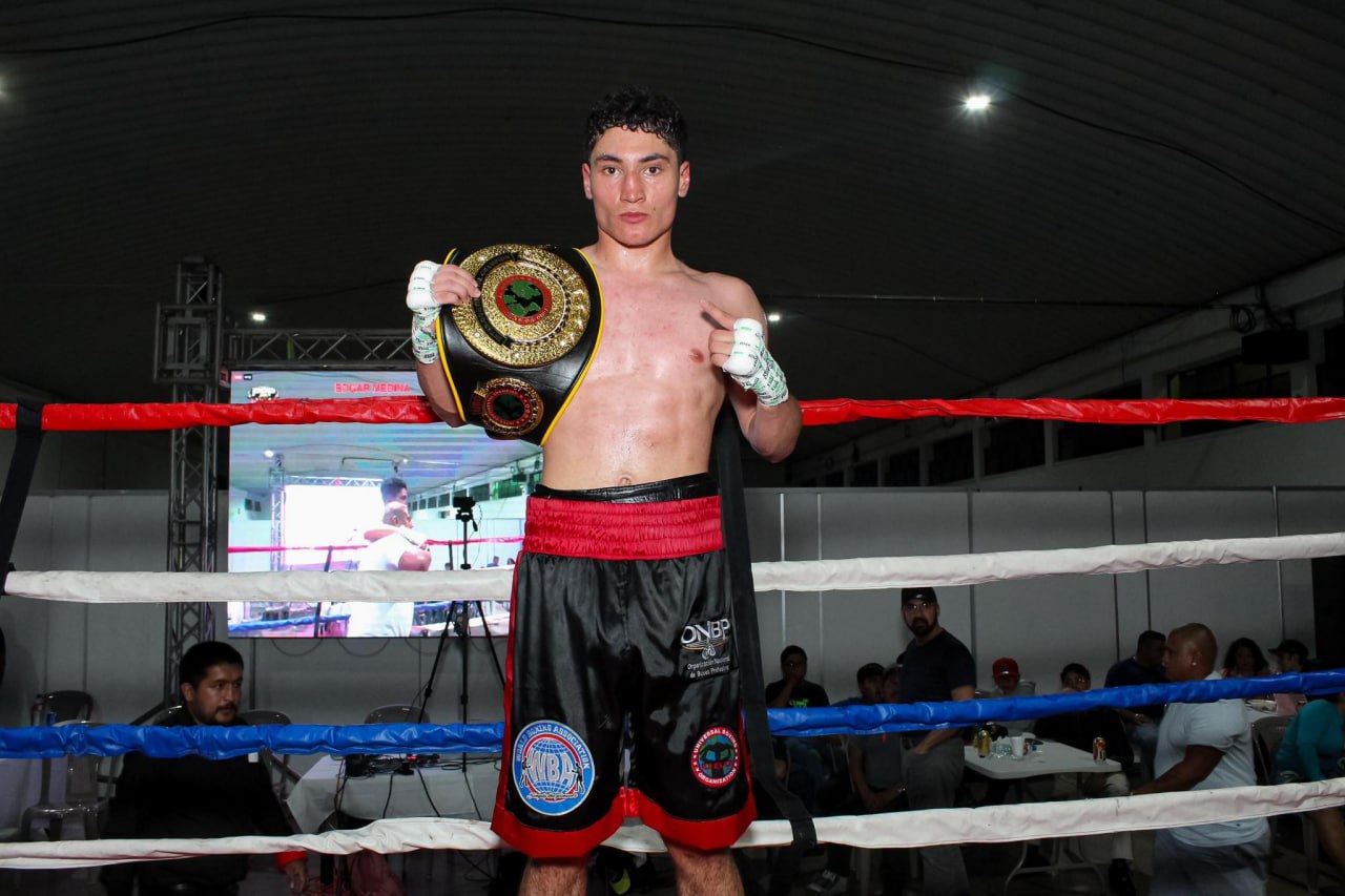 Remsey Trujillo durante la velada de boxeo
