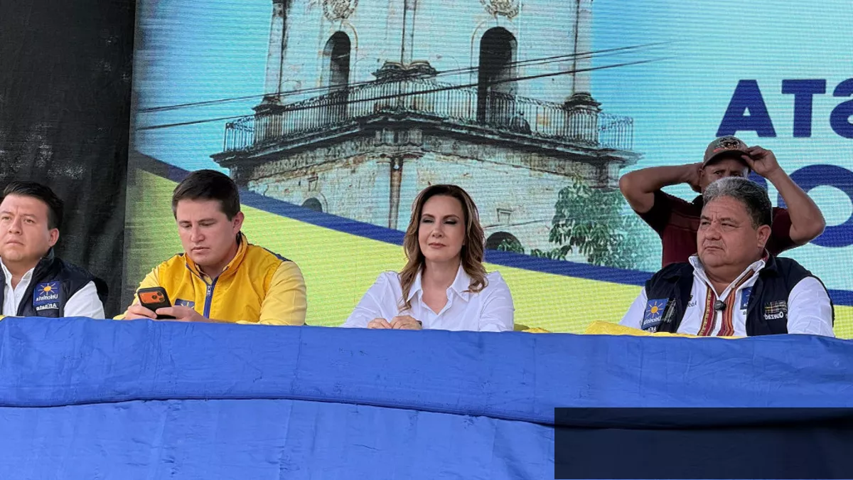 Zury Ríos reaparece en actividades políticas junto a dirigentes de Unionistas