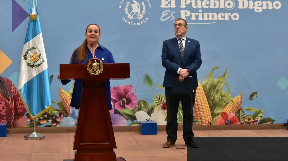 Mineduc anuncia aumento del 3% para maestros desde agosto de 2026